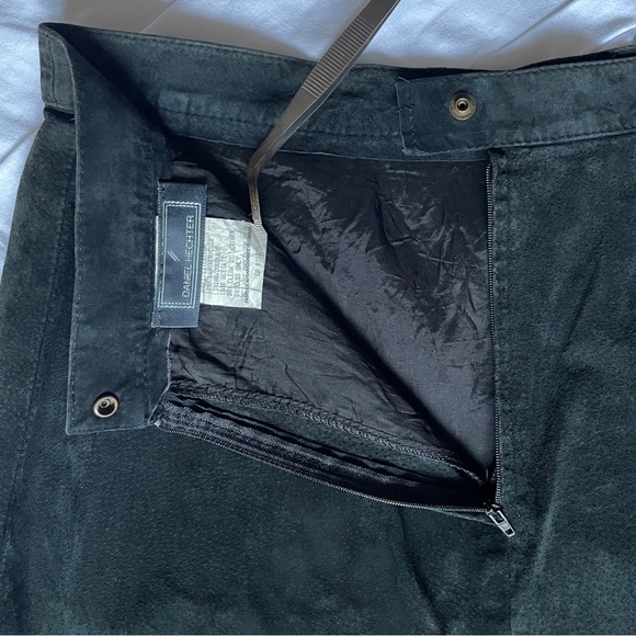 Vintage Daniel Hechter Paris 100% Genuine Leather Mini Skirt Size 4/6 - Picture 5 of 5